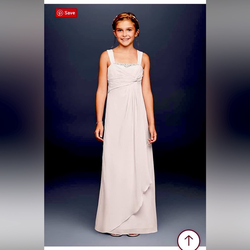 David’s bridal junior bridesmaid dress, size 6 and 12. Only worn once.